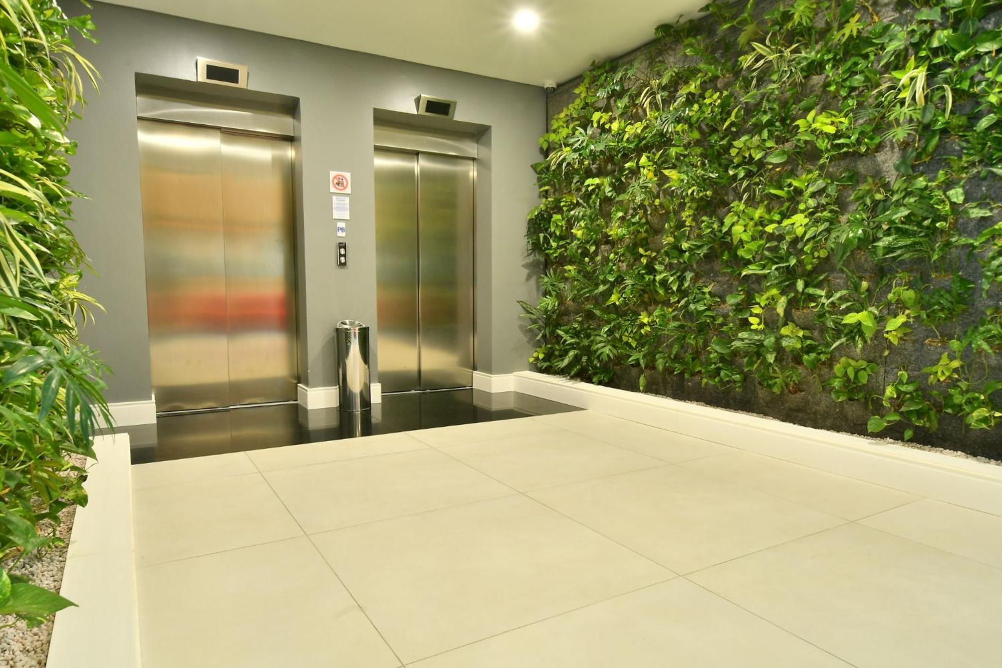 Holiday Inn Express Asuncion Aviadores By Ihg Exterior photo